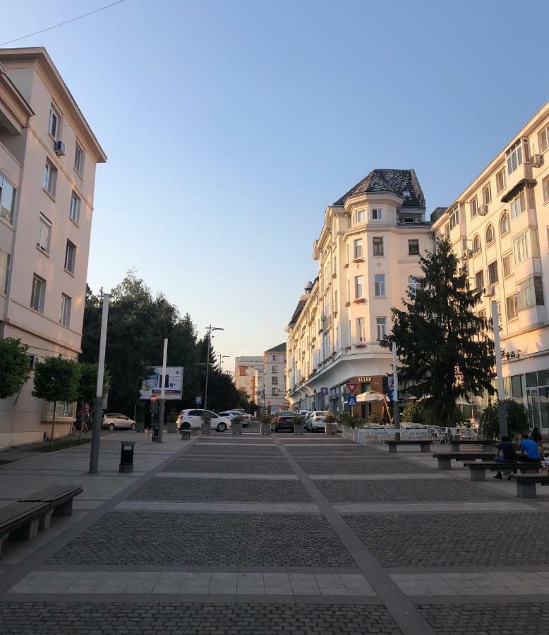 Galla Old Town Center Craiova Exterior foto